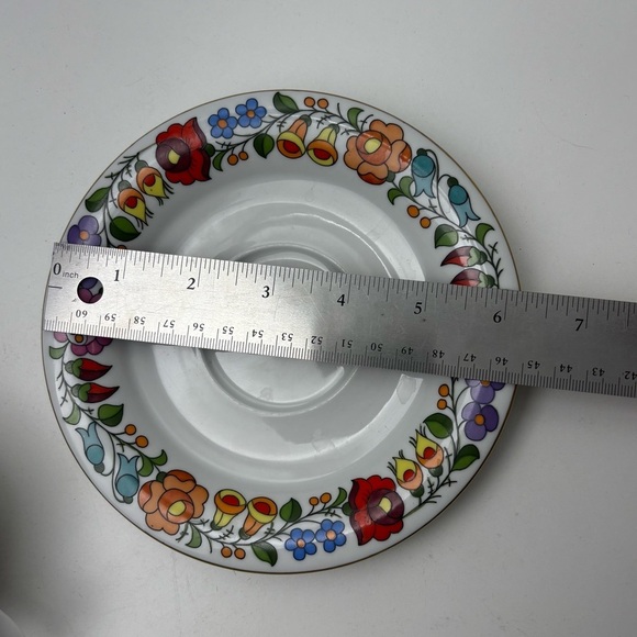 Vintage Kalocsa handpainted porcelain coffee / tea cup with retro floral design - Picture 9 of 10